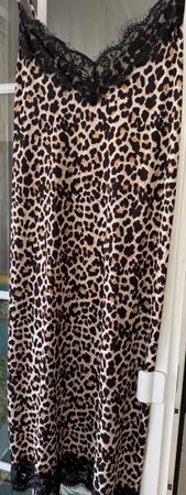 Zara Kleid, Grösse M, Leoprint, NEU!