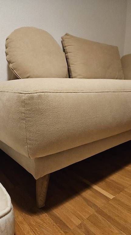 Divani: Recamiere / kleines hübsches Sofa – Usato da Lausen venduto da Miinalina 1