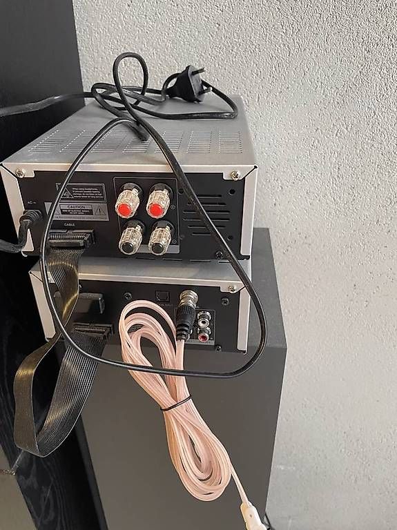 Sistemi audio & multimediali: Lecteur CD et USB DAYMOND – Usato da Collombey venduto da Le69ro 3