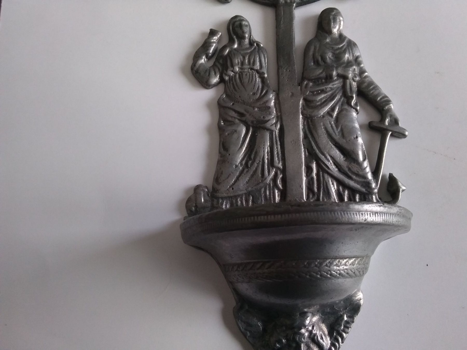 Statuette: Weihwassergefäss Zinn – Usato da Appenzell venduto da lama19 3