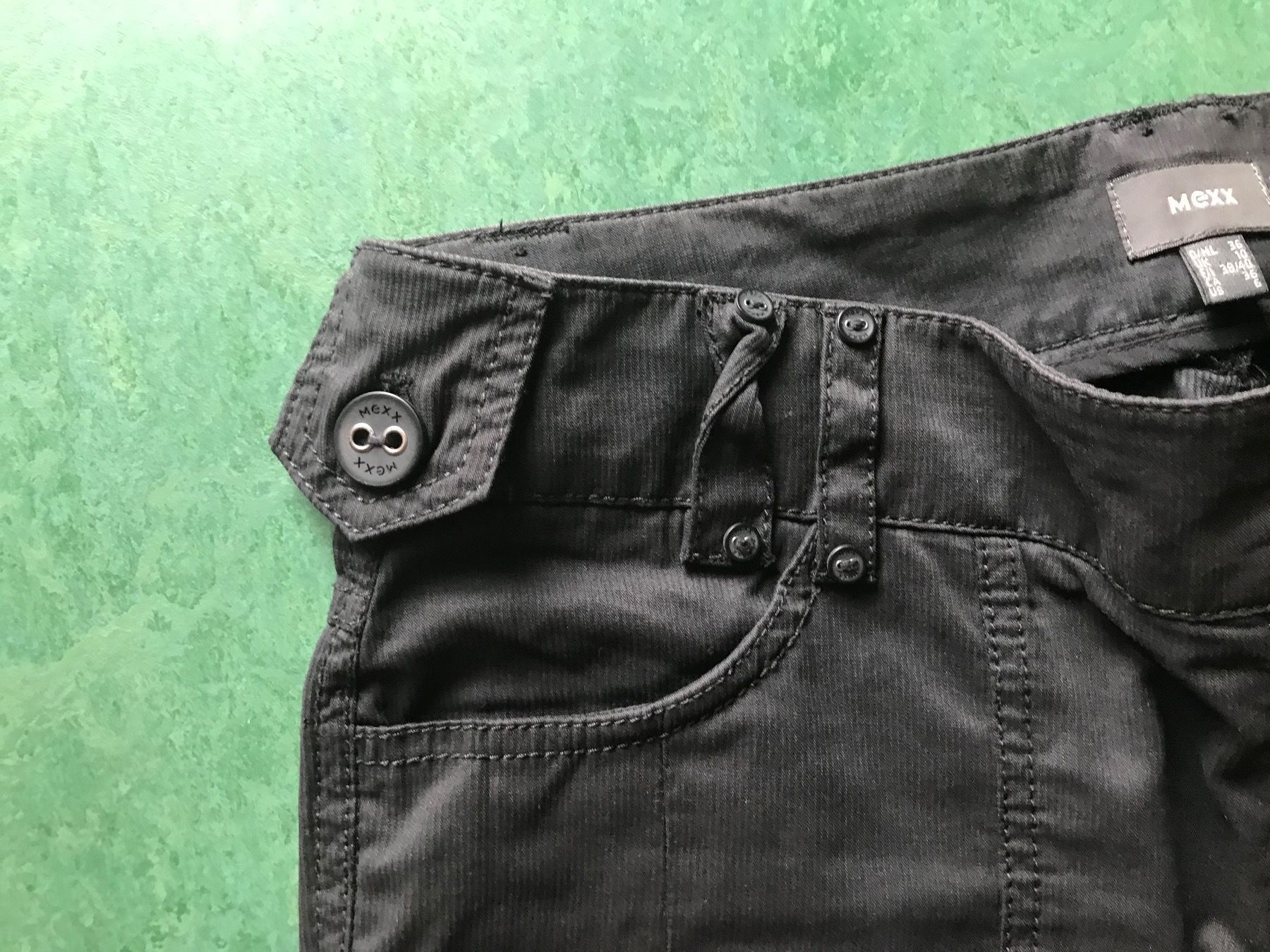 Pantaloni: Schwarze Hose Mexx 7/8? – Nuovo (secondo la descrizione) da Alpnach Dorf venduto da marvo 6