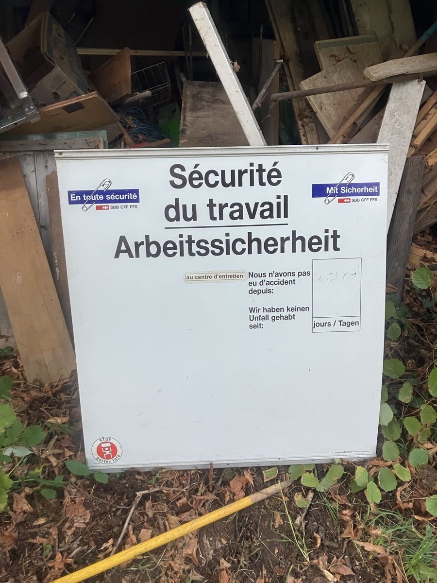 SBB/CFF/FFS Insegne: CFF Tableau de suivi sécurité authentique – Usato da Cormondrèche venduto da fre_rgy9
