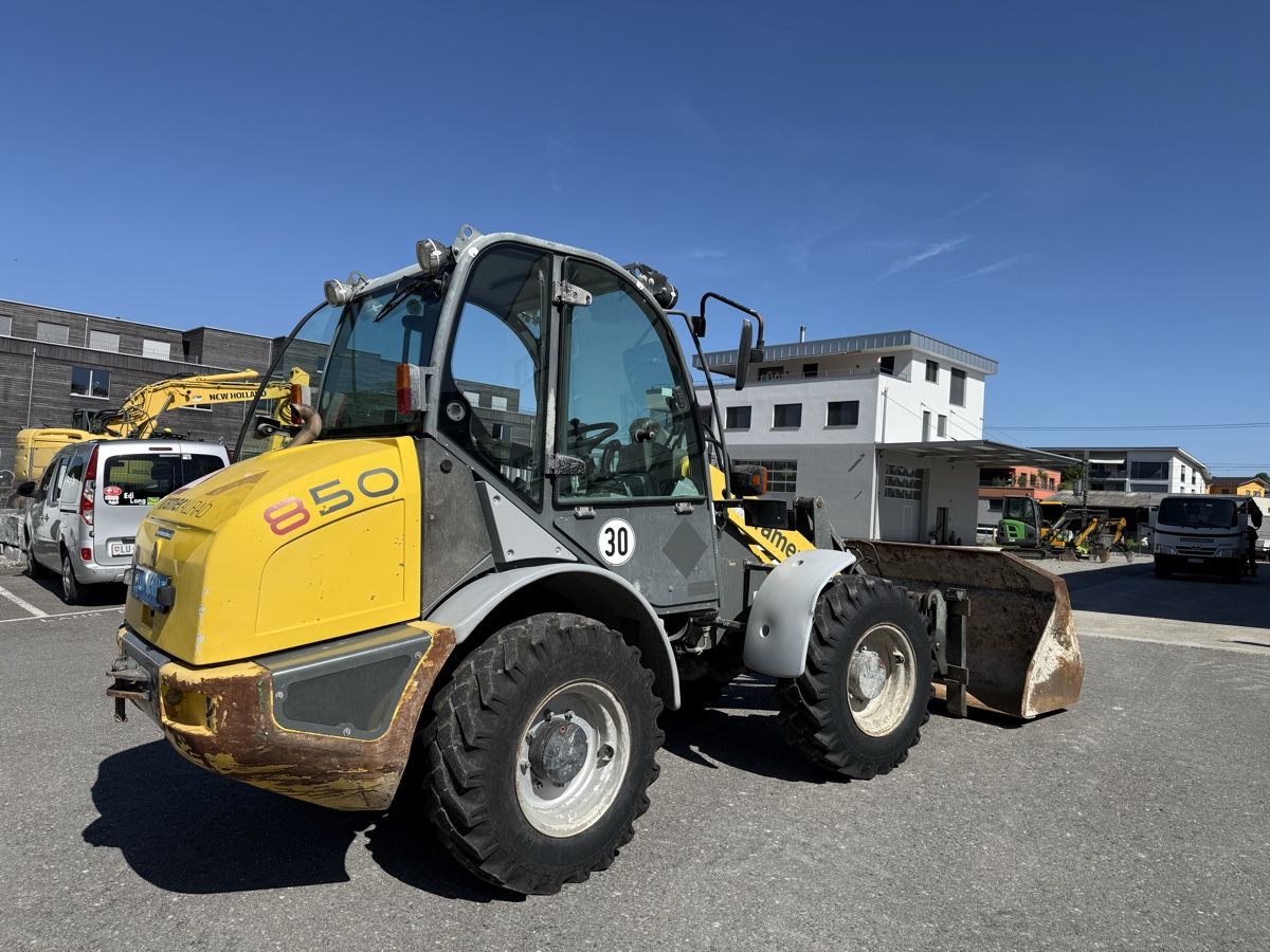 Kramer Caricatori: Radlader Hoflader Kramer 850 / 5085 – Usato da Sempach Station venduto da Gosler86 5