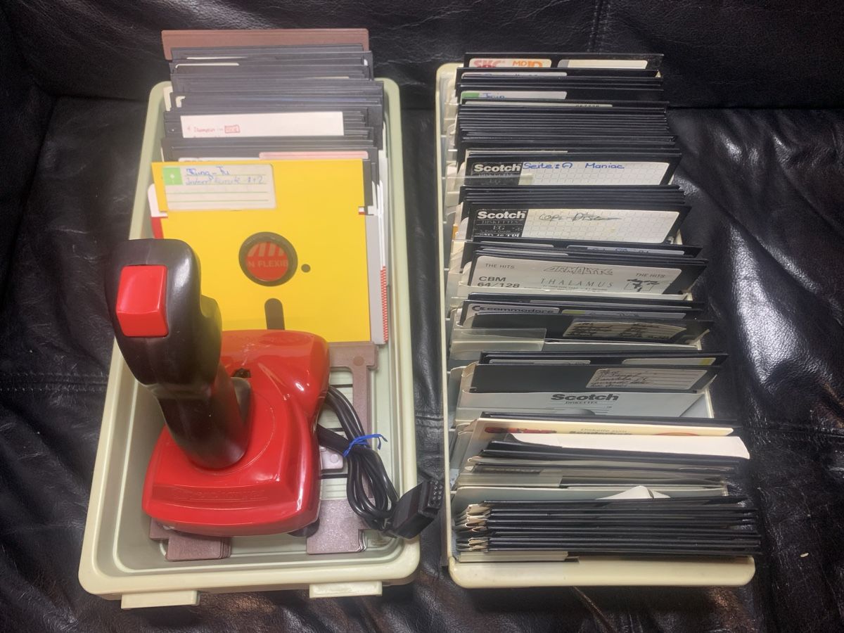 Commodore PCs: Commodore 64 – Gebraucht aus Basel von  7