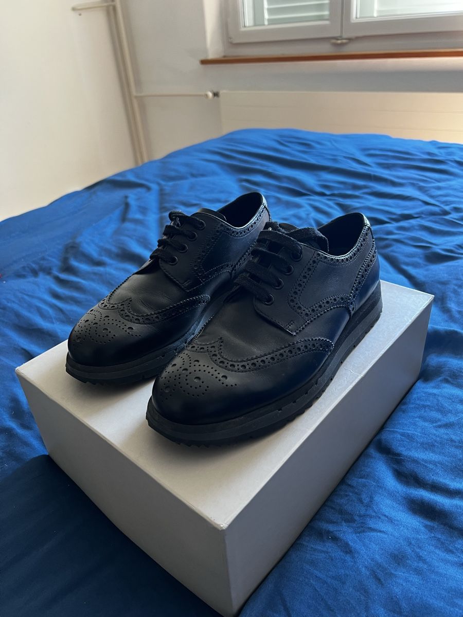 Prada Scarpe da uomo: Derby by PRADA – Nuovo (secondo la descrizione) da Mägenwil venduto da ele_cd7w 1