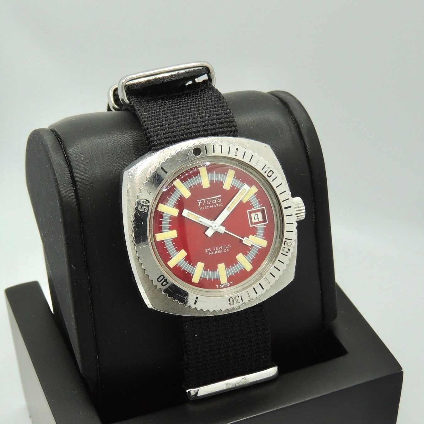 Orologi: Montre Fludo Automatic vintage – Usato da Lausanne venduto da DuGoutetdesCouleurs