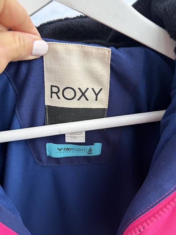 Roxy Lotti di vestiti: Roxy Ski Jacke + Hosen Grosse 98-104 – Usato da Aeschi SO venduto da Oceana.Indigo 4