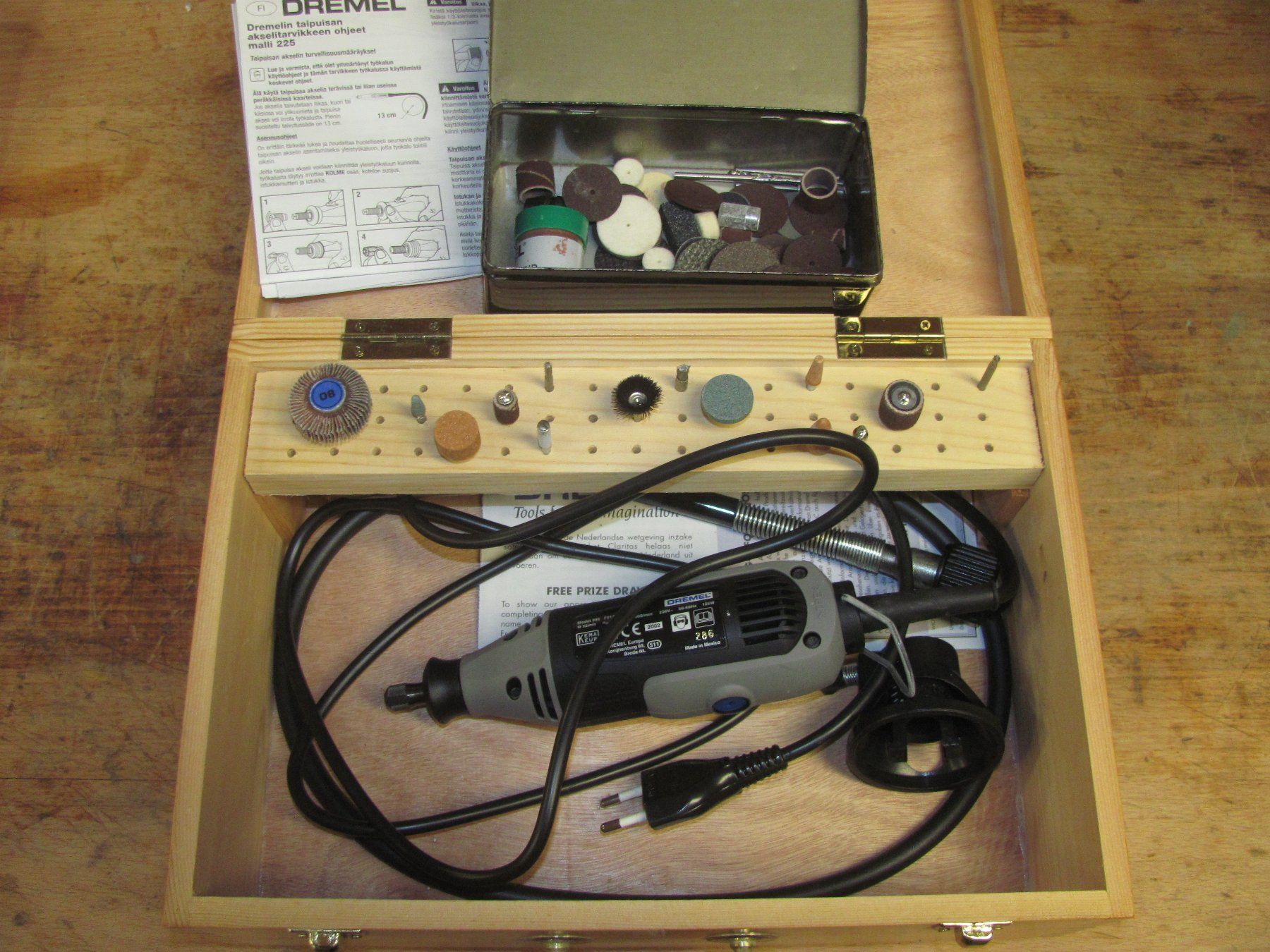 Dremel Trapani: Dremel Set 286 mit Koffer - neuwertig – Nuovo (secondo la descrizione) da Malters venduto da monarkli