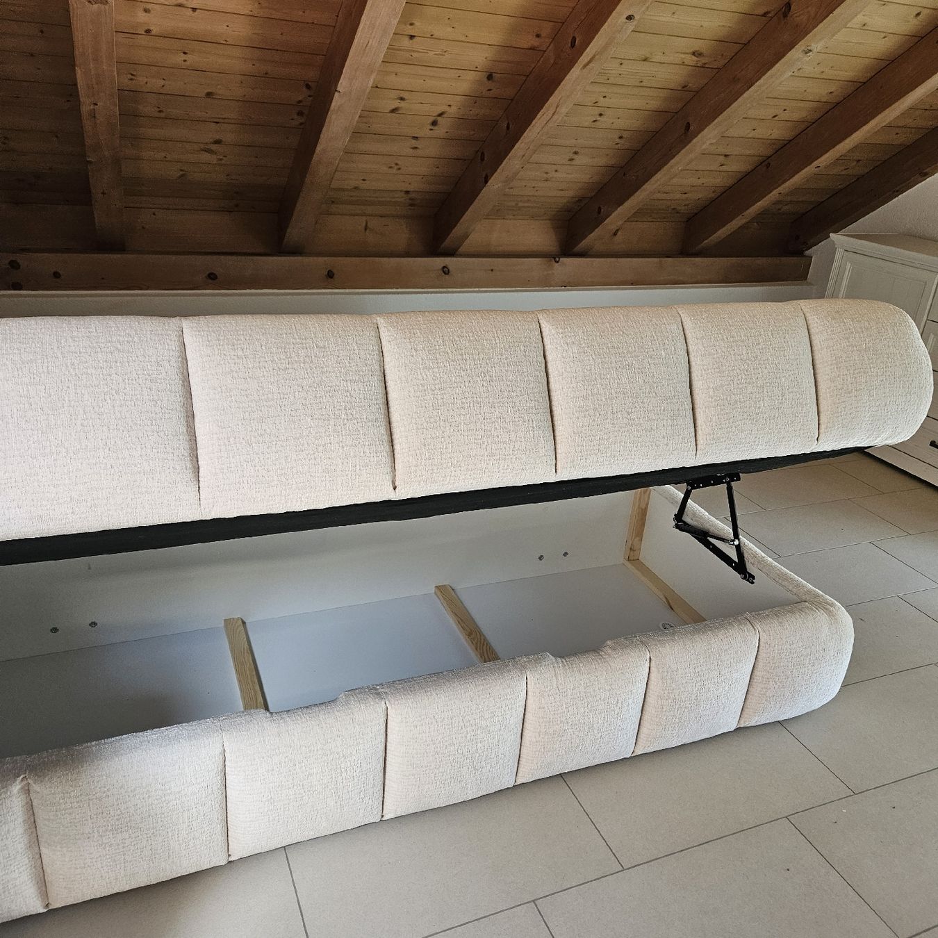 Lits: Boxspringbett Bubble 160x200cm mit Bettkasten beige – Neuf (Voir description) à Aarwangen par Slavica01 2