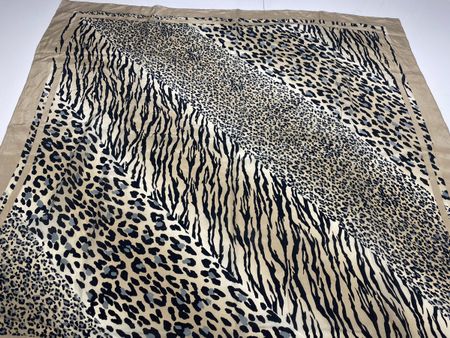 Codello Seiden Foulard 🌸