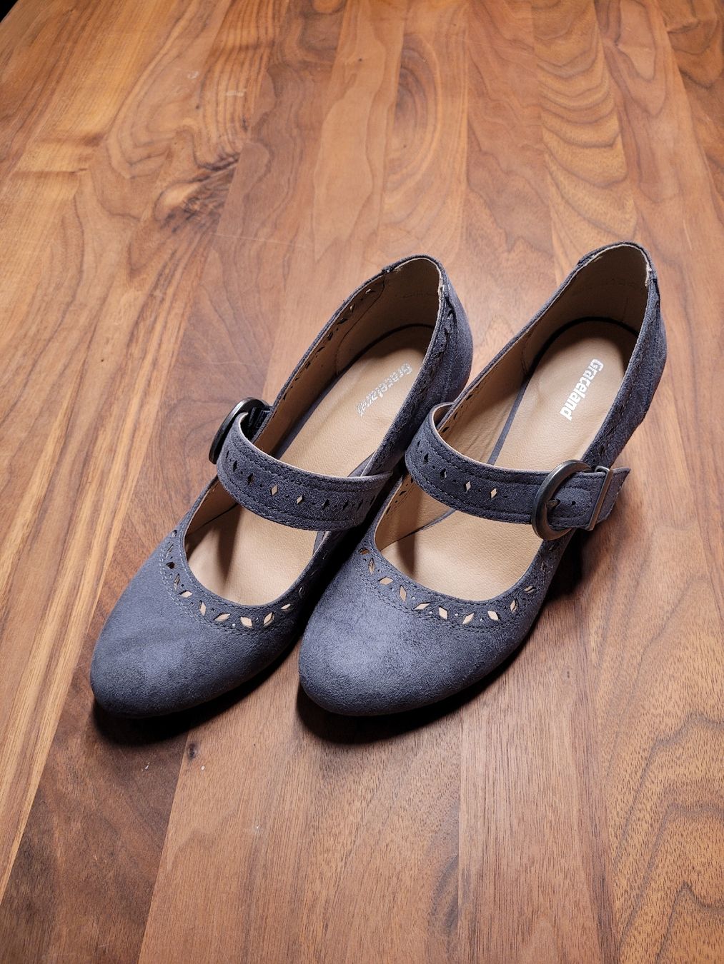 Graceland Scarpe da donna: Graue Damenschuh mit Absatz, Grösse 38, neuwertig – Nuovo (secondo la descrizione) da Steinen venduto da bea_lf5p 1