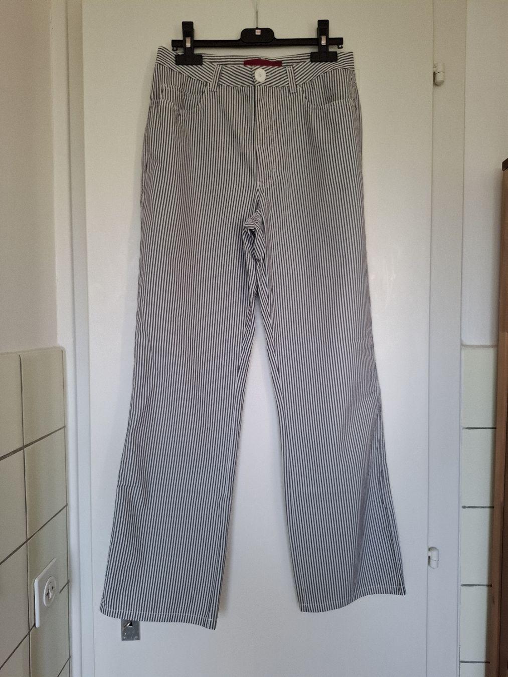 Hosen: Pantalon Vintage Bianca – Neu (gemäss Beschreibung) aus La Tour-de-Peilz von Marin_nette