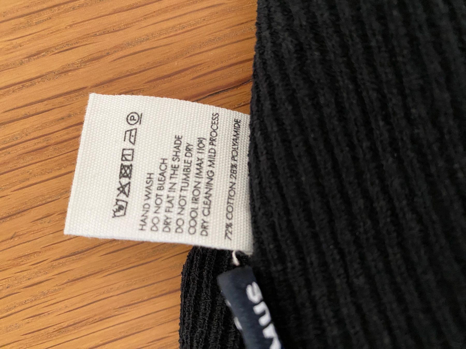 Top: JACQUEMUS CROP-TOP Gr. 36 – Nuovo (secondo la descrizione) da Wald ZH venduto da Gosia_N 3