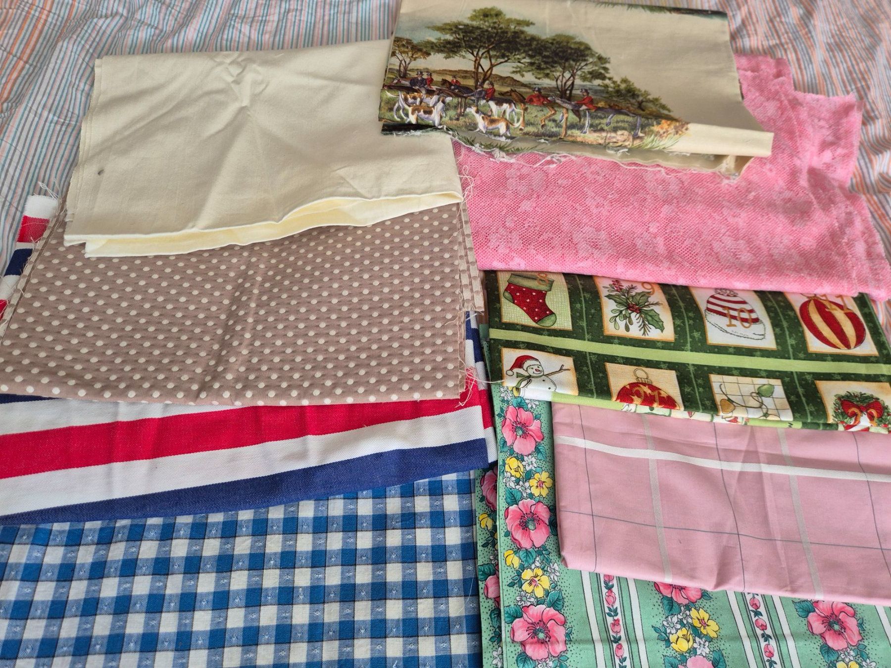 Tessuti: Diverse Stoffreste: Patchwork, Nähen, Basteln – Nuovo (secondo la descrizione) da Bern venduto da aronari