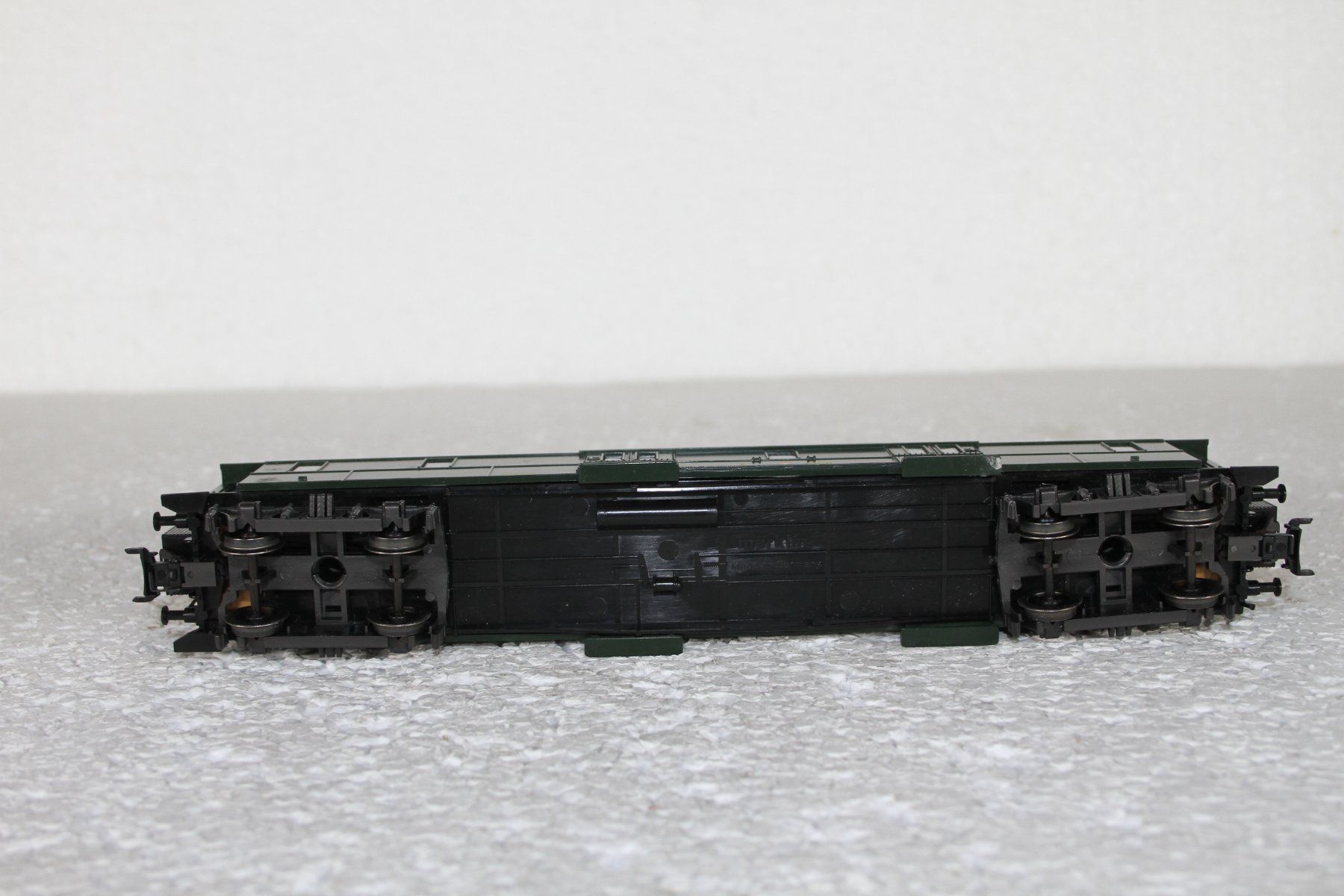 Märklin Modellini di ferrovie: Marklin 4146 SBB Gepäckwagen mit DC Achsen – Usato da Triesen venduto da gleis8 8