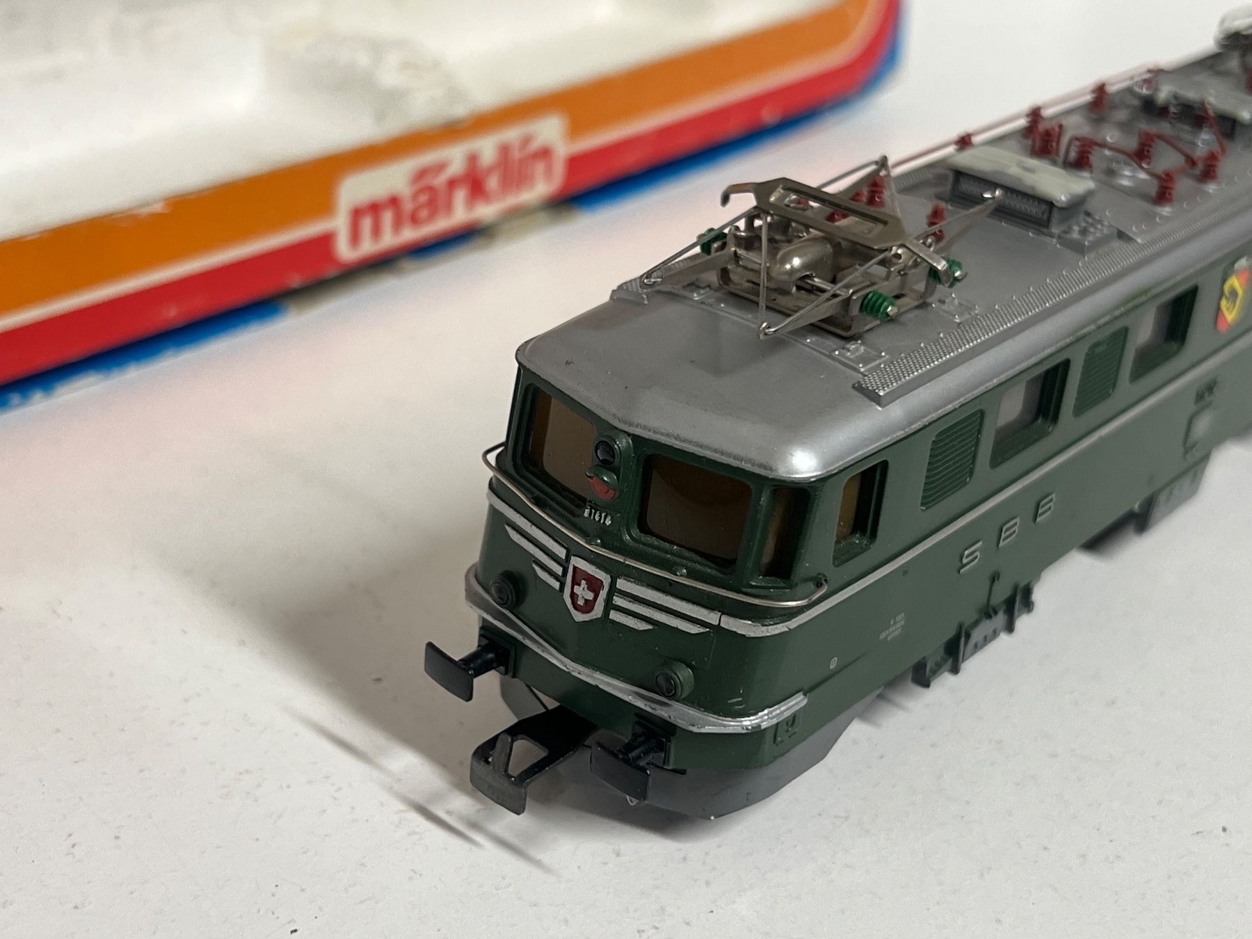 Märklin Modelleisenbahnen: Märklin 3050 SBB Ae 6/6 BERN H0 AC ANALOG – Gebraucht aus Neuenhof von ludovicco 2