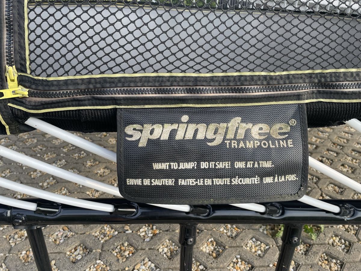 Springfree Trampoline: Springfree Trampolin O77 Medium Oval – Gebraucht aus Arth von 1234530 1