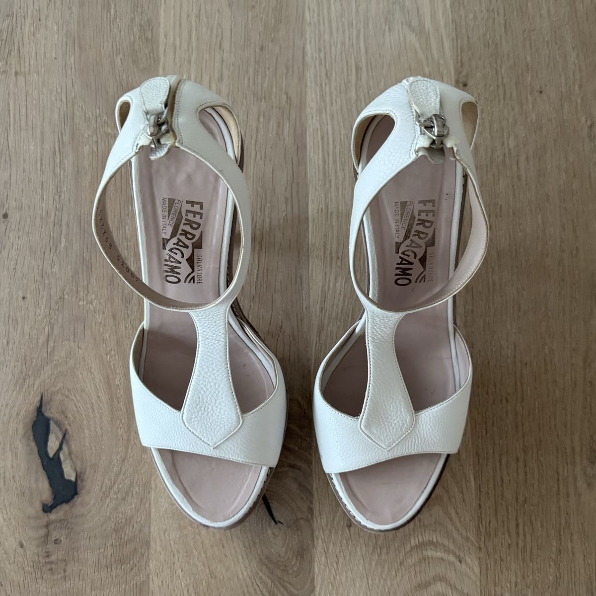 Damenschuhe: Ferragamo High Heels Gr 9/40 – Gebraucht aus Wohlen AG von zrhdus 3
