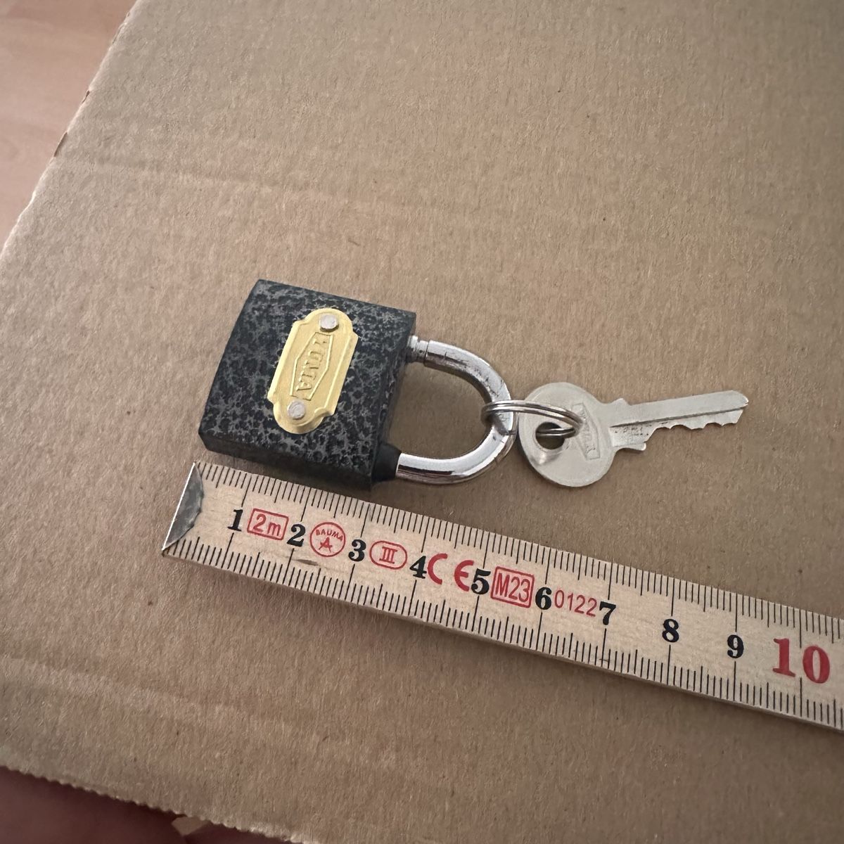 Lucchetti: Vorhängeschloss ca. 5 cm – Usato da Chur venduto da coskun 1