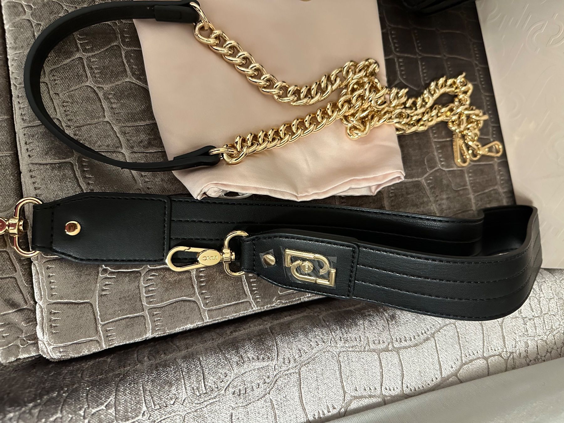 Liu Jo Borse da donna: Liu Jo Handtasche Neu 2022 Modell – Nuovo e nell'imballaggio originale da Frümsen venduto da Swissline90 1