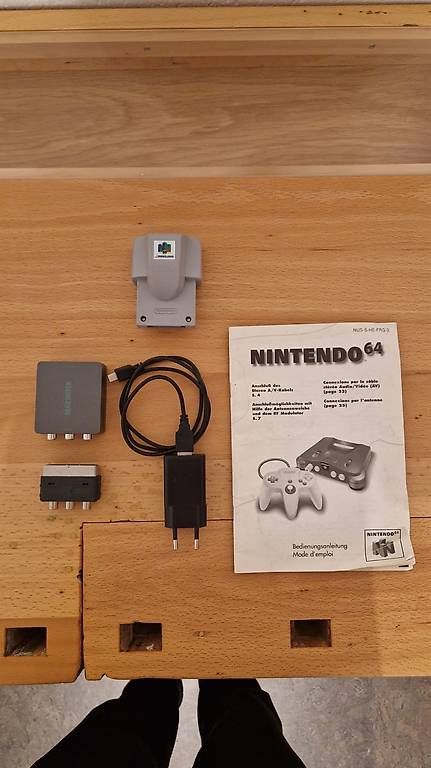 Nintendo Console: Nintendo Gaming Set (2 konsolen+ 6 controller) – Usato da Sonnental venduto da Mari_s 3