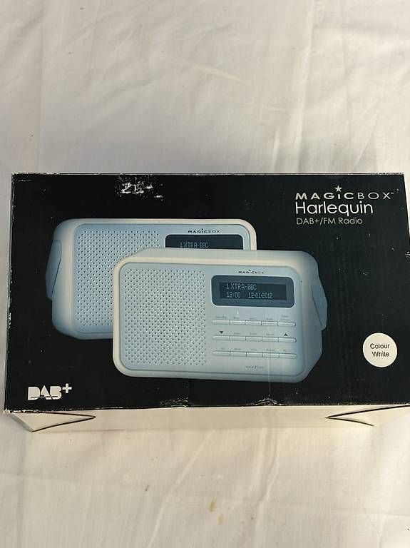 Radios: Radio DAB+ et FM de marque Magicbox, – Neuf avec emballage d'origine à Bôle par jes_987t
