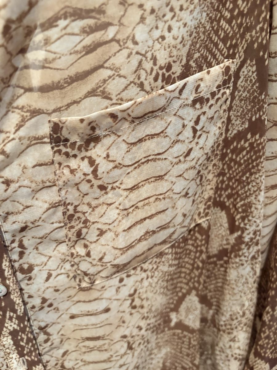 Camicette: Snakeskin Print Blouse Size XS-S – Nuovo (secondo la descrizione) da Zürich venduto da jir_k6j2 1
