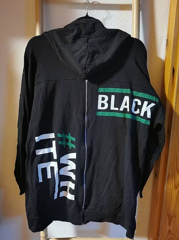 Maglioni & Felpe: Cooler Hoodie – Usato da Neuhausen venduto da NatWag