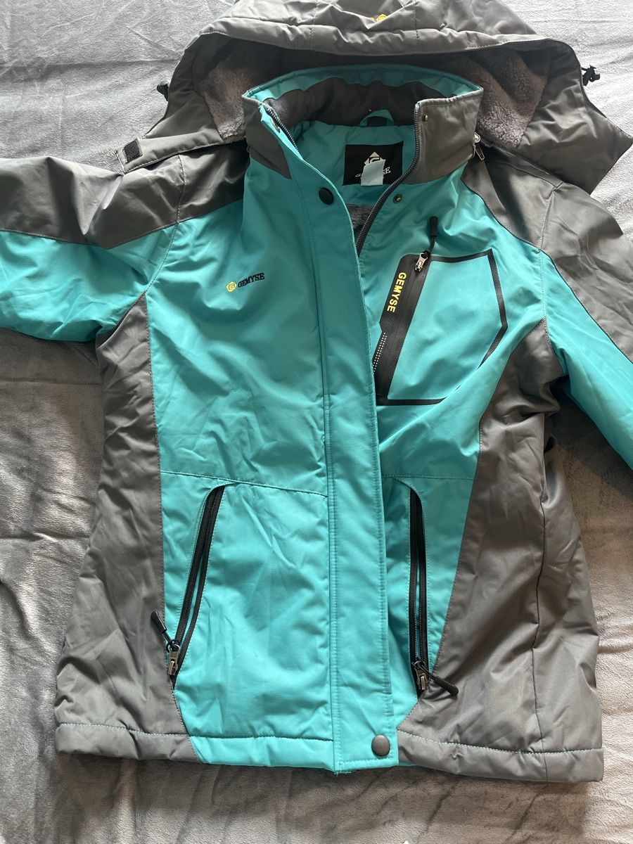Lotti di vestiti: Skijacke und Skihose Set – Usato da Bremgarten AG venduto da Bover1