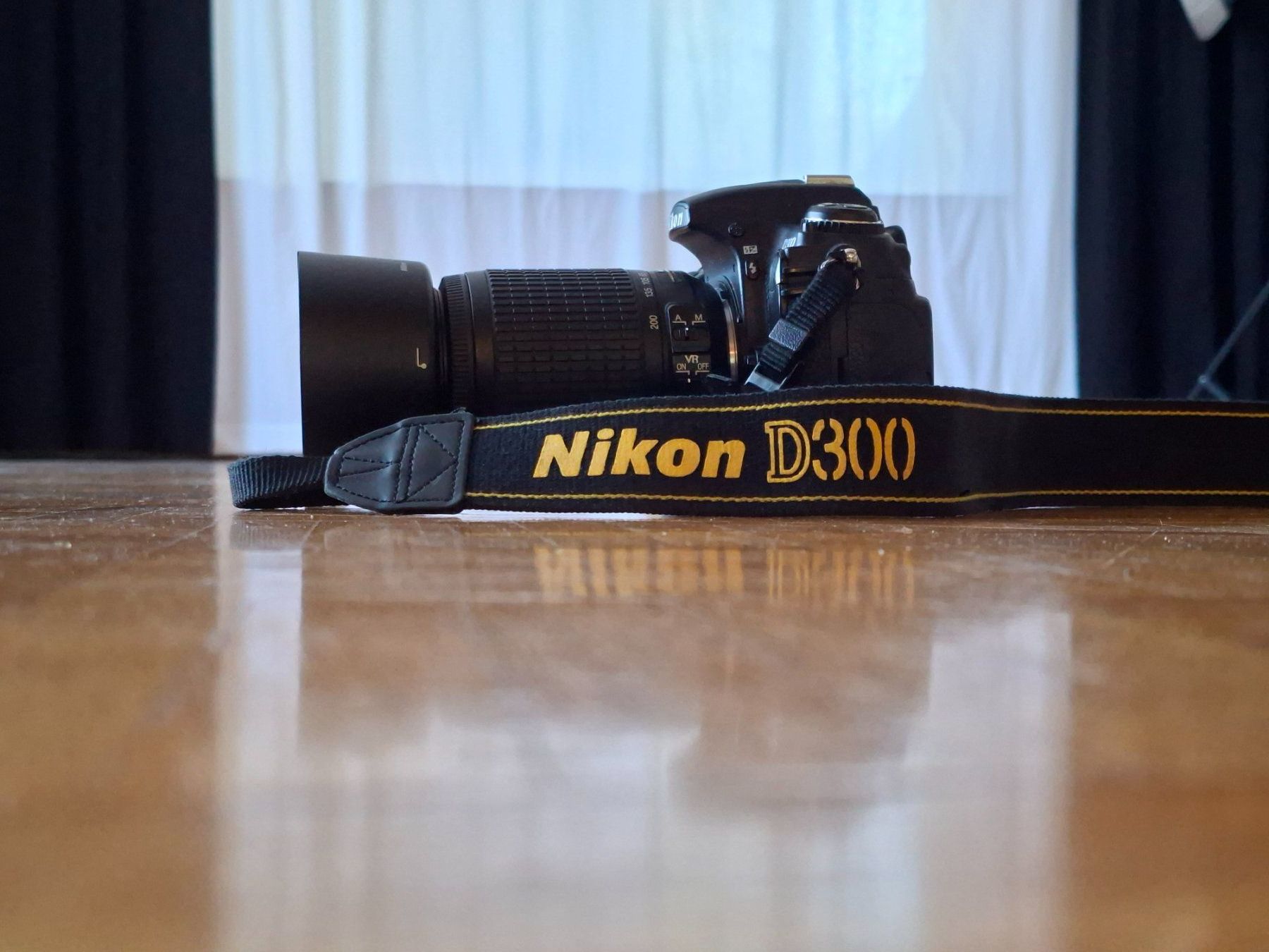 Nikon Fotocamera: Nikon D300 mit Objektiv – Usato da Diepoldsau venduto da Malimi