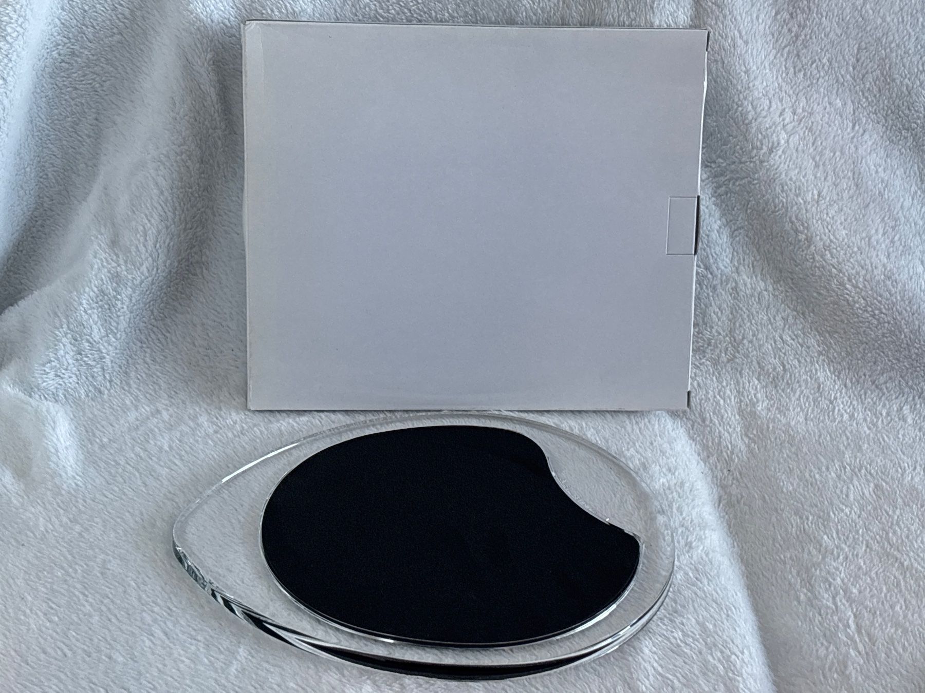 Tappetini per mouse: Edle Mausmatte mit Antirutsch Noppen – Nuovo e nell'imballaggio originale da Oberegg venduto da MR-shop