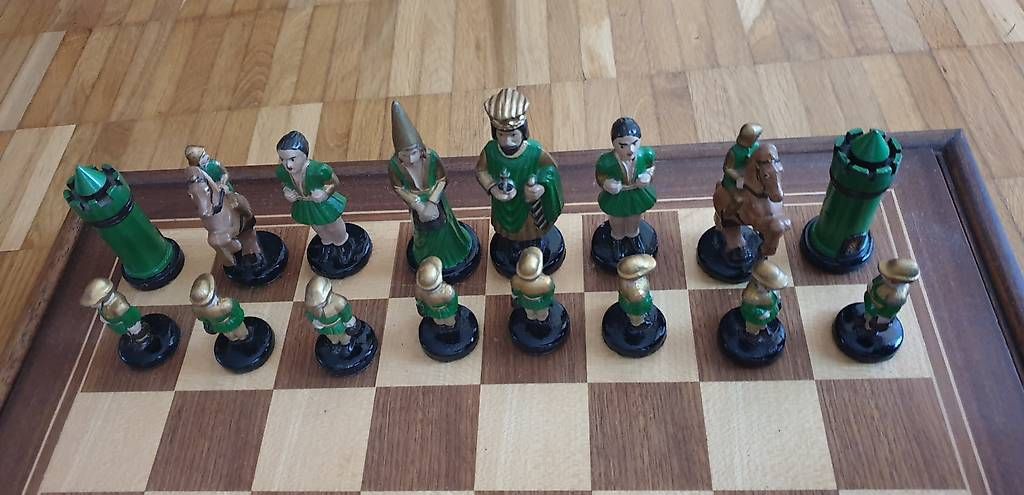 Giochi: Schachfiguren Metall – Usato da Wallisellen venduto da Richtema