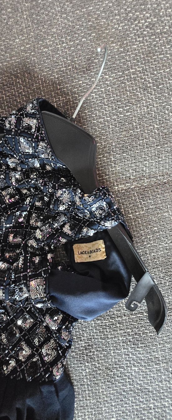 Vestiti: Elegantes Pailletten-Abendkleid – Usato da Wollerau venduto da Didi.ada 2