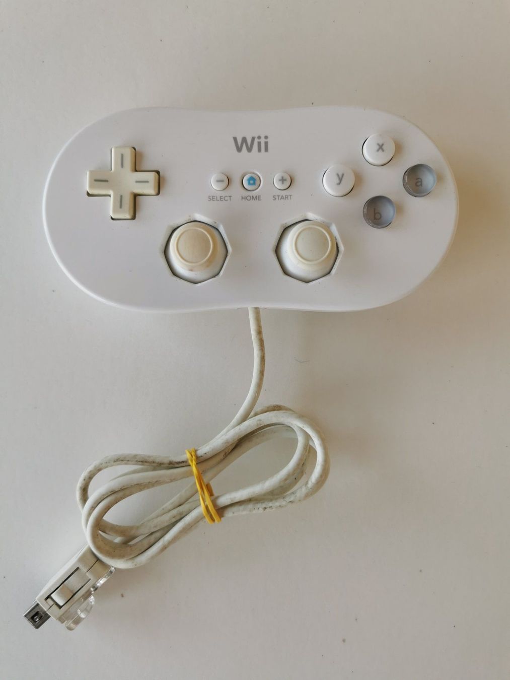 Nintendo Controller: Wii - Controller Classic Pad – Usato da Lenzburg venduto da eyworld