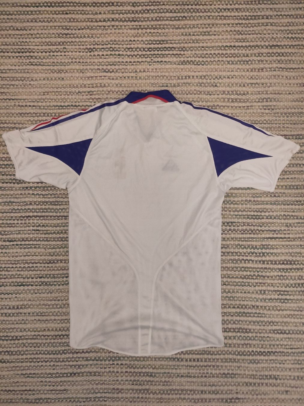 Adidas T-shirt: France away shirt 2004-2006 S – Usato da Losone venduto da _robla_ 1