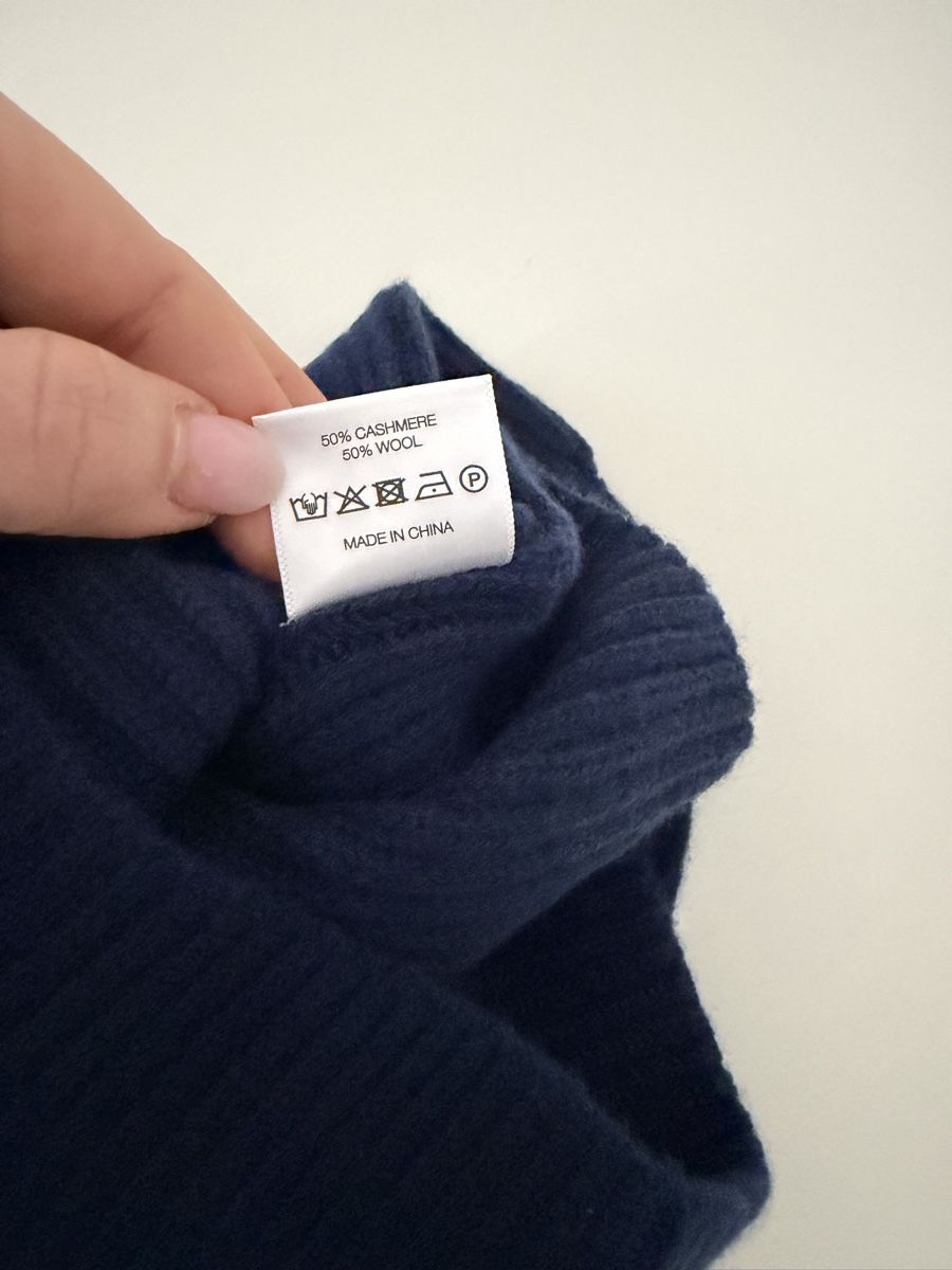 Copricapi, berretti & cappellini: LOOP CASHMERE Cashmere Beanie - Midnight Blue – Nuovo (secondo la descrizione) da Solothurn venduto da Vintage87 3