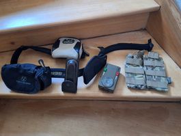 Bauchgürtel mit diversen Taschen, Taschenlampe