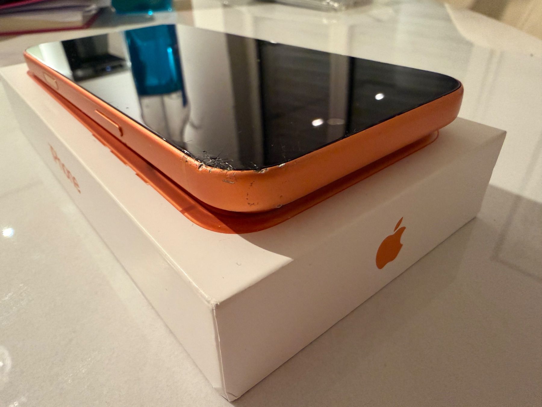 Apple Handys / Smartphones: iPhone 17 Pro Max 256GB Cosmic Orange – Gebraucht aus Brunnen von joc_2xg9 4