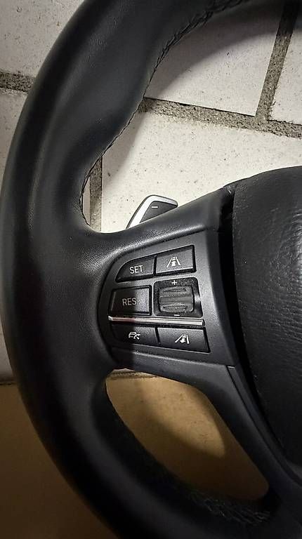 Tutti pezzi di ricambio auto: Bmw Lenkrad  – Usato da Oberurnen venduto da glarner_bmw 3