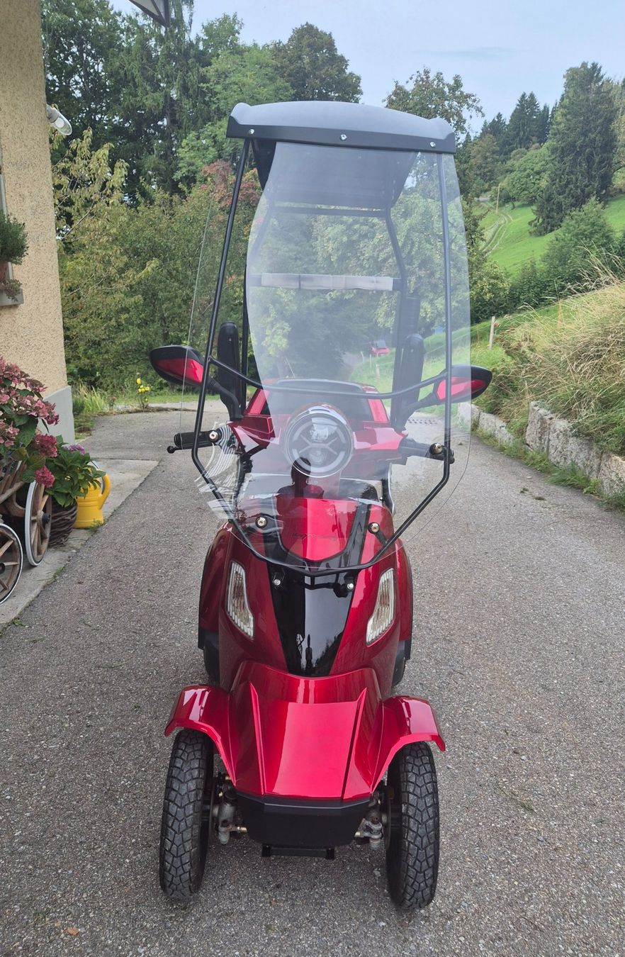 Veicoli elettrici: Elektromobil Vespino mit Dach und Windschutzscheibe – Usato da Wernetshausen venduto da Beage 1