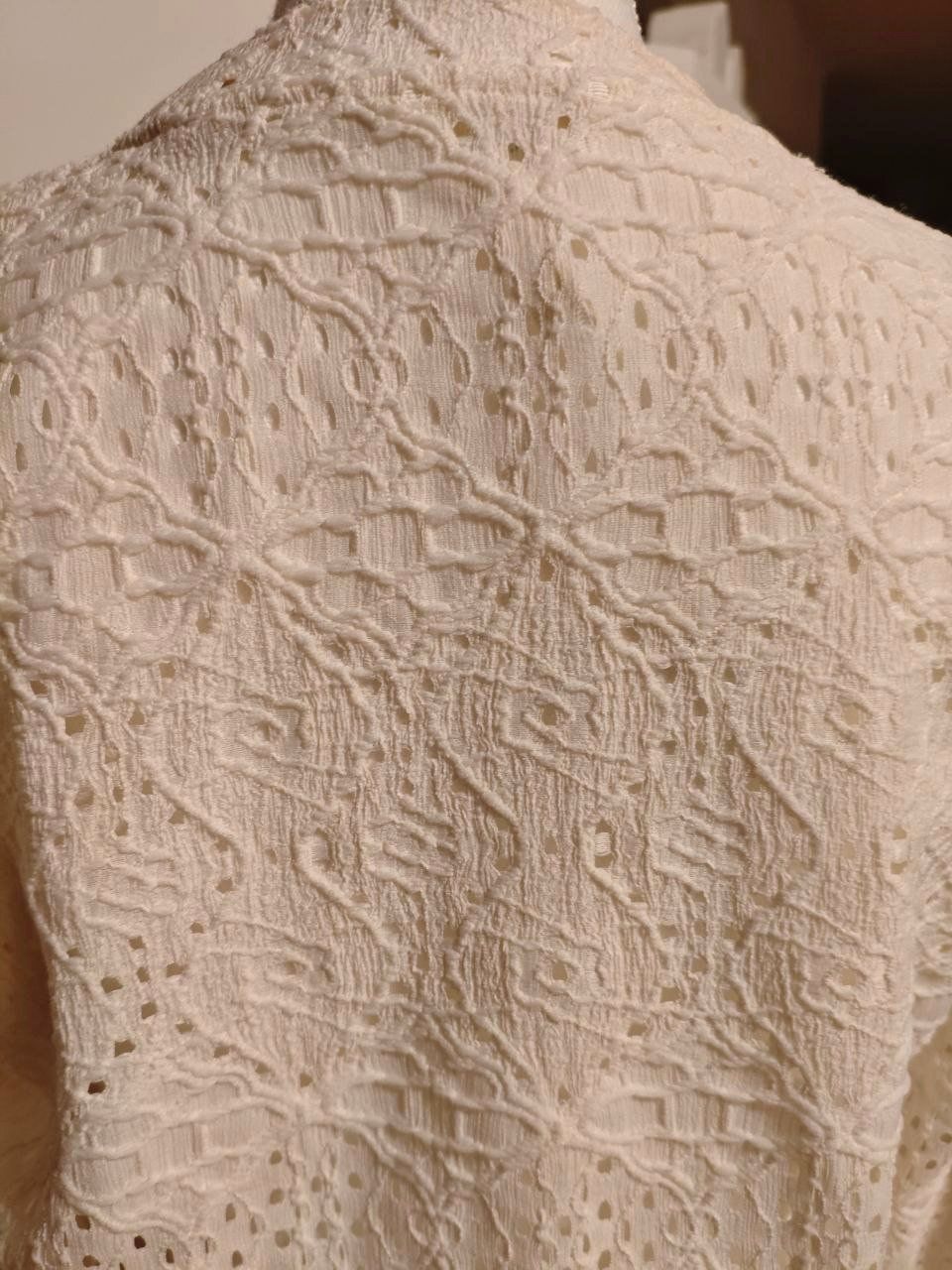 Camicette: ELEGANTE SPITZEBLUSE OBJEKT, GR.S WEISS, LANGARMIG – Nuovo (secondo la descrizione) da Weiningen ZH venduto da actera 6