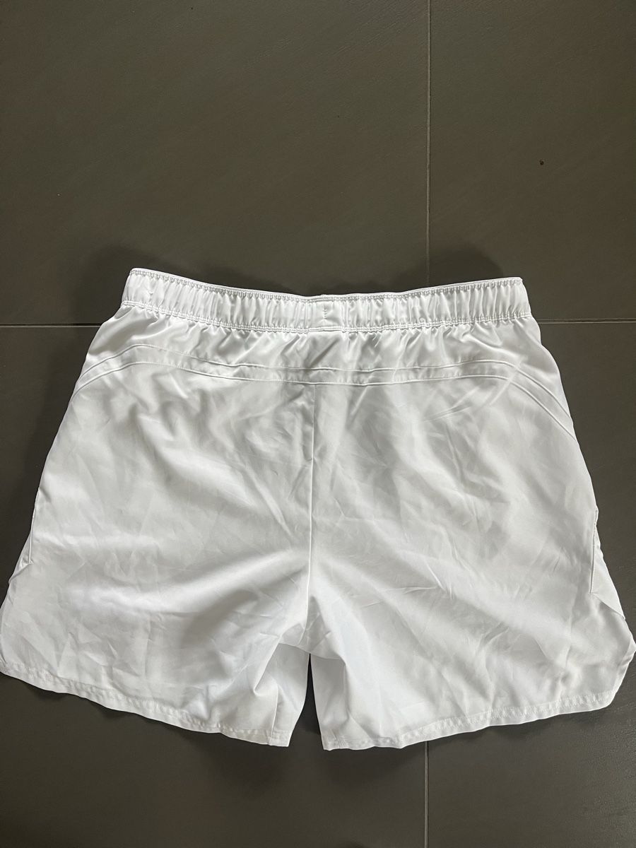 Nike Pantaloni: Tennisshorts - Nike – Nuovo (secondo la descrizione) da Ostermundigen venduto da nils.mani 1