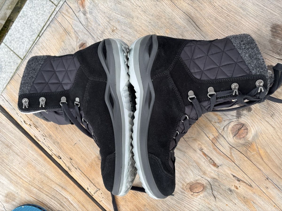 Lowa Scarpe da donna: Lowa Winterstiefel neuwertig – Usato da Würenlos venduto da Ashley24 1