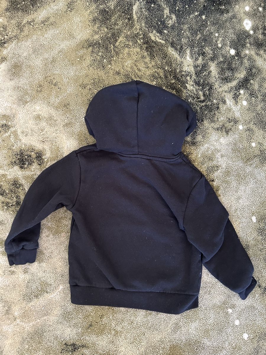 H&M Pullover & Sweatshirts: H&M Hoodie Sweatshirt Black 98 – Gebraucht aus Zollikon von JuRock 2