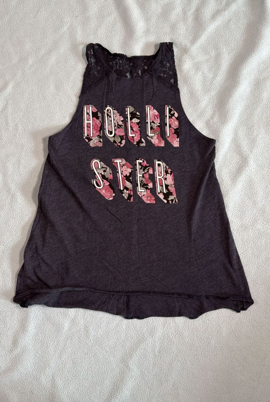 Hollister Top: Hollister Top – Usato da Bern venduto da jbern3012