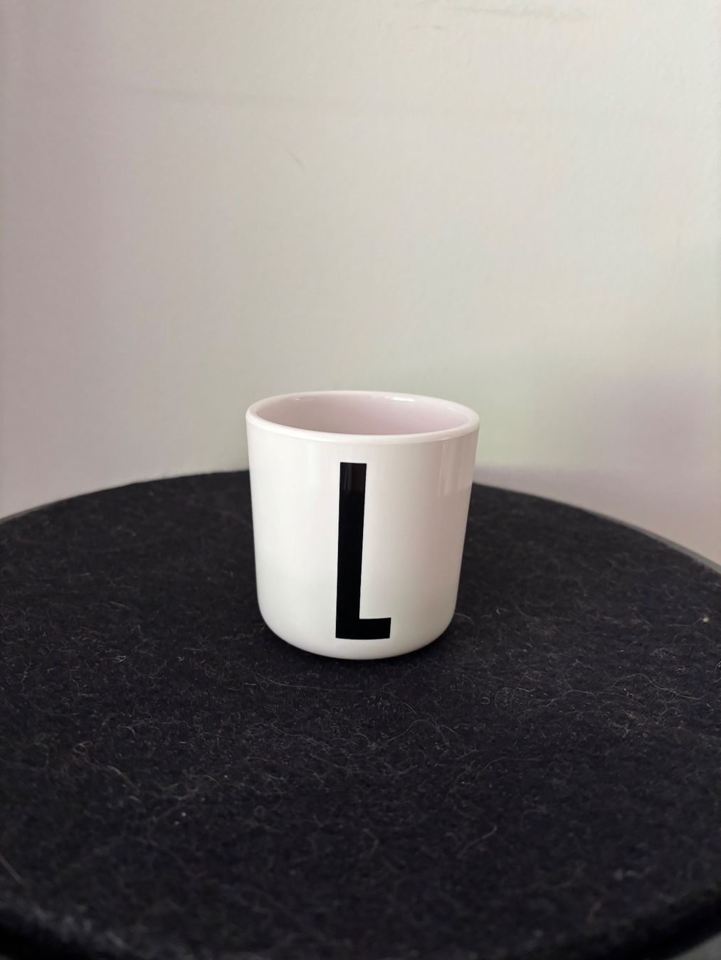 Tazze: L - Design letters Cup Melamine for kids – Nuovo (secondo la descrizione) da Cham venduto da MC_0605