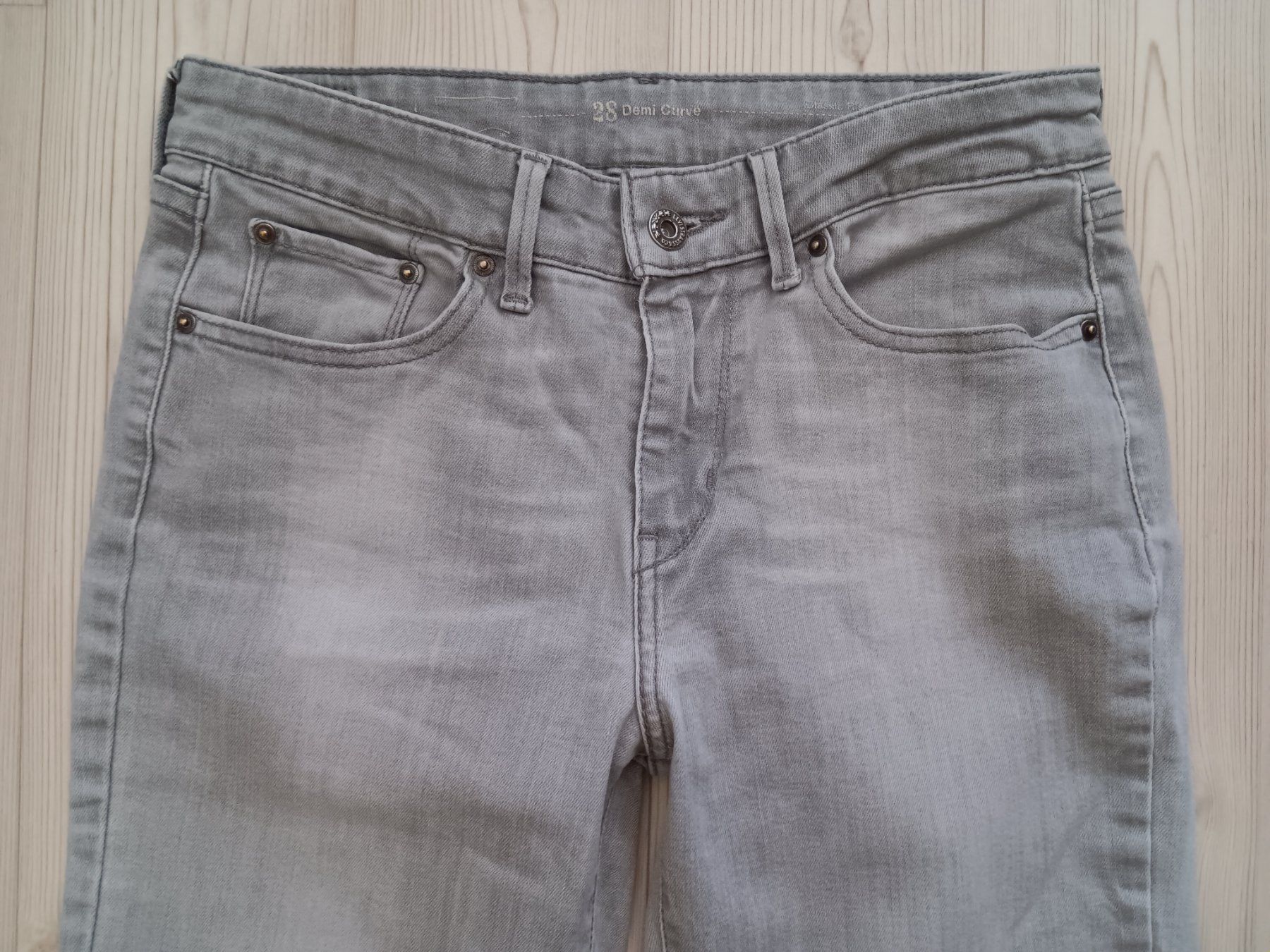 Levi's Jeans: LEVIS STRAUSS  Jeans    Taille / Grosse W 28 L 30 – Gebraucht aus Cossonay-ville von Super-Price-Quality 1