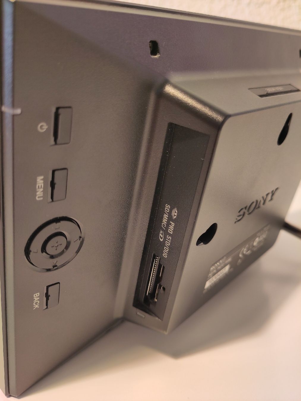 Bilderrahmen: Digitaler Bilderrahmen Sony DPF-A73 – Gebraucht aus Zürich von ili_jzy7 5
