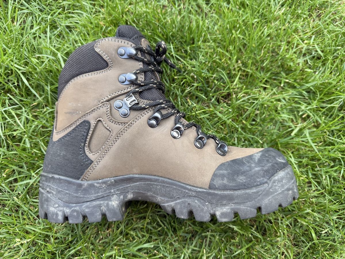Scarpe da uomo: Lycos Wanderschuh – Usato da Lenk im Simmental venduto da Weku 2