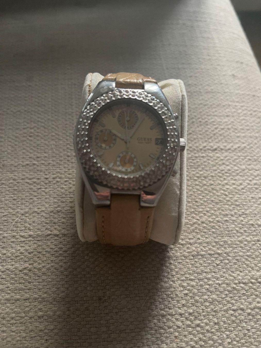 Guess Orologi: Guess Damenuhr – Usato da Thierachern venduto da rafaela78